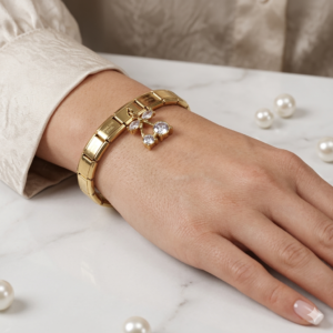Expandable cherry bracelet